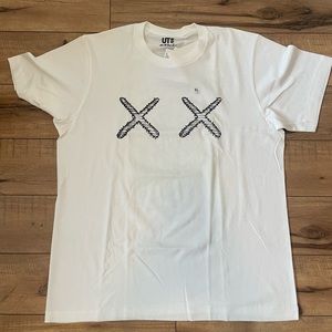 uniqlo kaws shirt